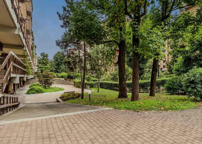 Loft Elegante In Centro In Zona Signorile - Davanti Alla Metro
